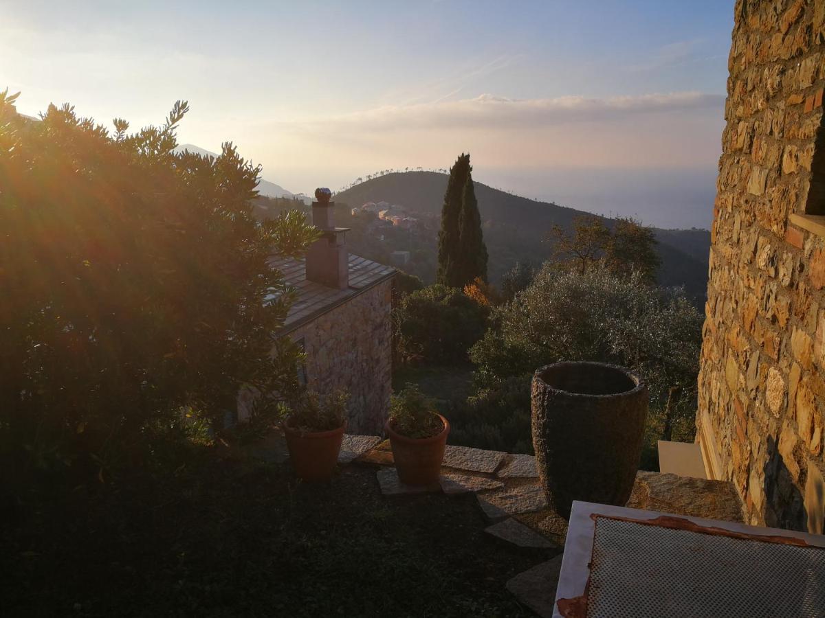 Cottage La Casa Del Pittore Reggimonti ภายนอก รูปภาพ